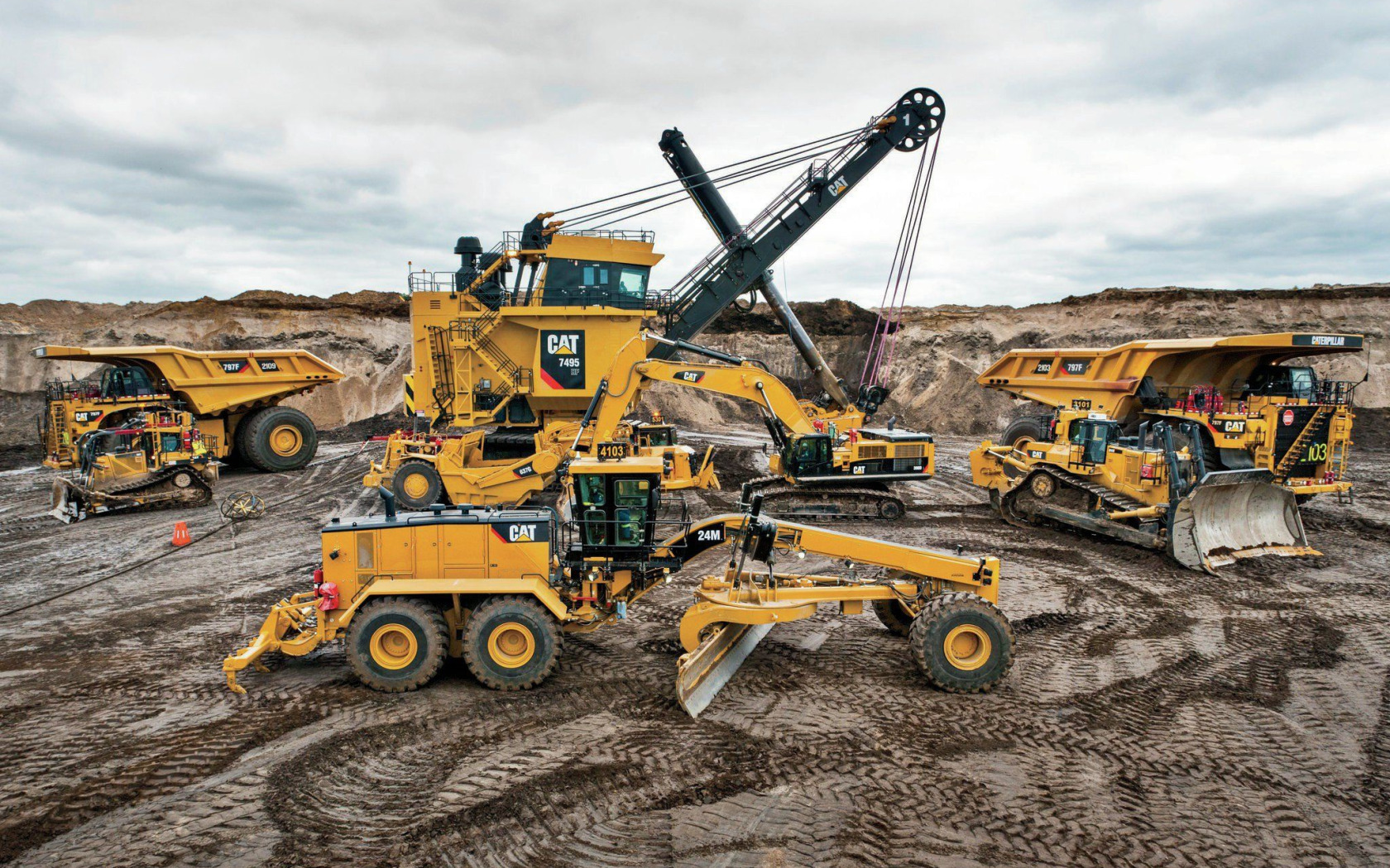 You are currently viewing Innovations in Road Construction Equipment: Paving the Way for Smarter Infrastructure